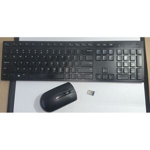 Dell‎ Wireless Keyboard and Mouse Combo Complete - Black. (8)